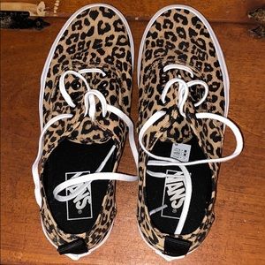 Leopard Vans